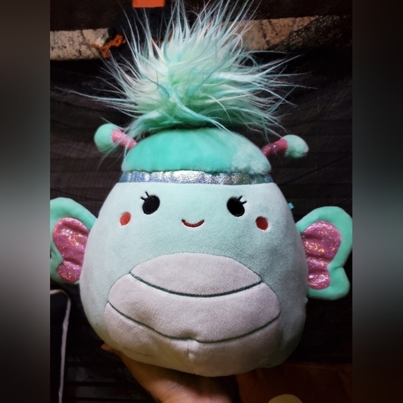 Nwot 8" Reina The Squishdoo Butterfly Squishmallow - Picture 3 of 4